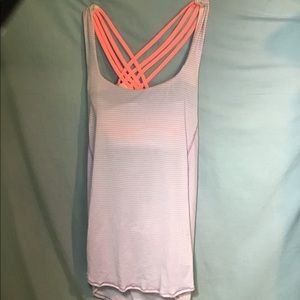 Lululemon open back built in sports bra